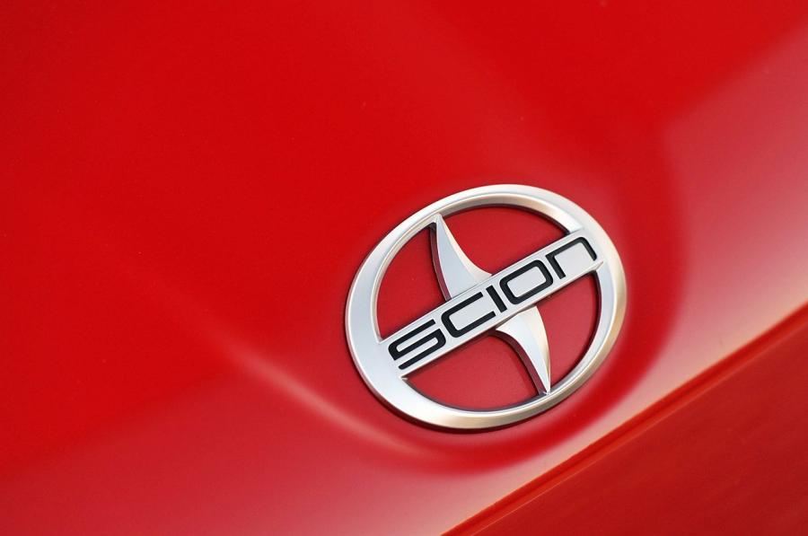 Scion FR-S 2013 года  (фото 179 из 192)